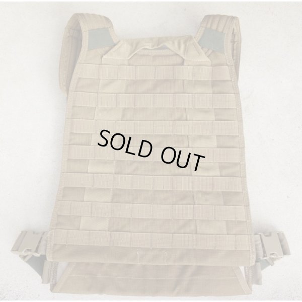 画像2: 米軍放出オードナンス製アライドFSBEII型MBSSプレートキャリアCB(コヨーテブラウン)SMALL/MEDIUM?