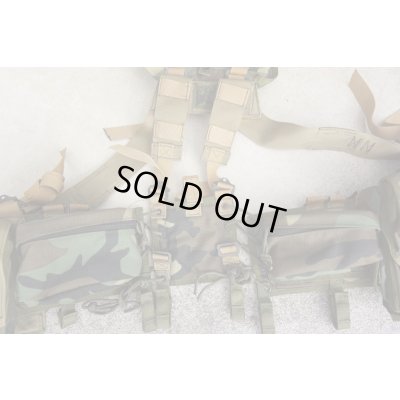 画像4: 米軍放出イーグル エアレスキューベスト ウッドランド迷彩バックパック・医療品付き