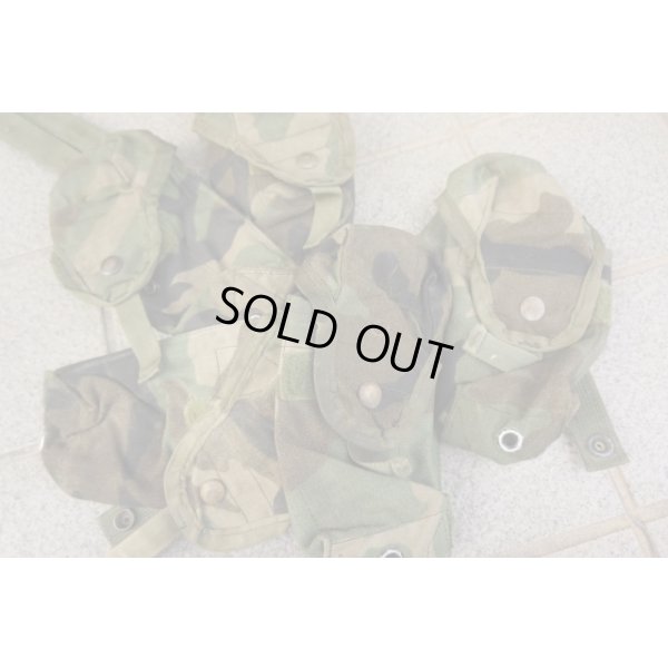 画像4: 米軍MOLLEIIダブルマガジンポーチ ウッドランド迷彩