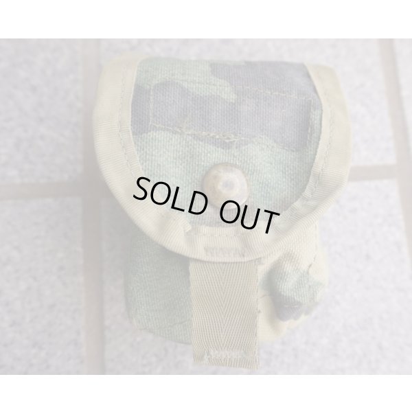 画像1: 米軍MOLLEハンドグレネードポーチ ウッドランド迷彩