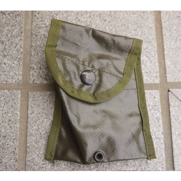 画像1: タイ軍?  ビニロン製米軍 M1967型コンパス・ファーストエイドポーチ