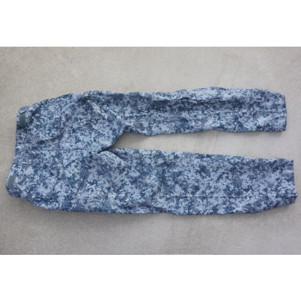 画像3: シンガポール軍 空軍デジタル迷彩 上下帽子セット新品