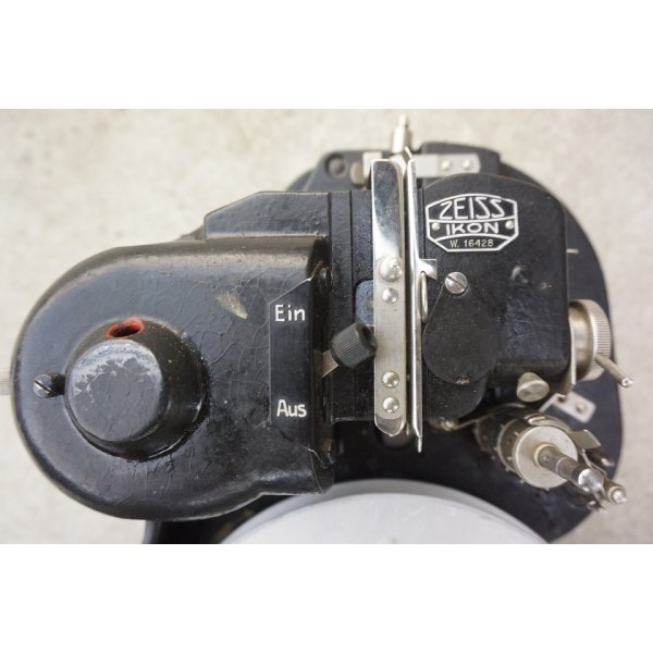 画像7: ドイツ第三帝国(ナチスドイツ)SS使用ツァイス・イコン製8mmフィルム用プロジェクター ケース入り