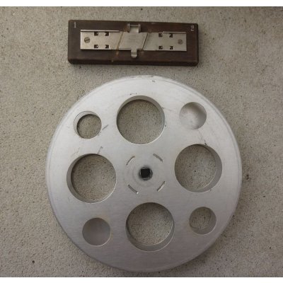 画像10: ドイツ第三帝国(ナチスドイツ)SS使用ツァイス・イコン製8mmフィルム用プロジェクター ケース入り