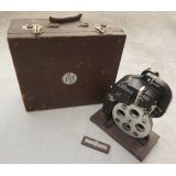 ドイツ第三帝国(ナチスドイツ)SS使用ツァイス・イコン製8mmフィルム用プロジェクター ケース入り