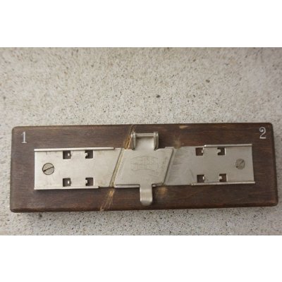 画像12: ドイツ第三帝国(ナチスドイツ)SS使用ツァイス・イコン製8mmフィルム用プロジェクター ケース入り