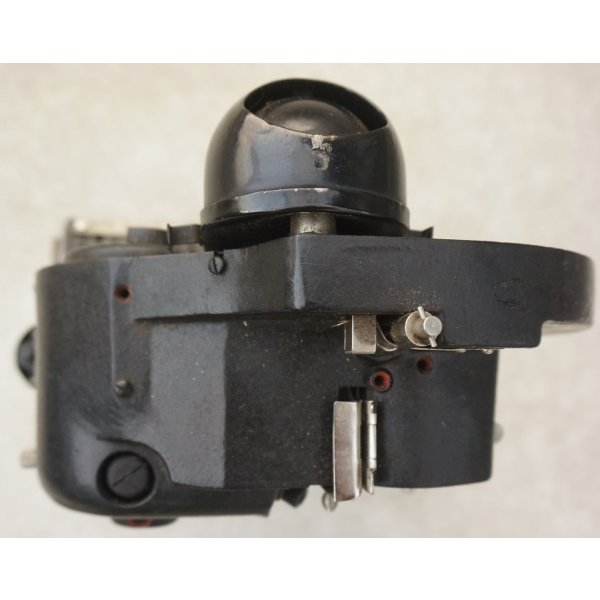 画像6: ドイツ第三帝国(ナチスドイツ)SS使用ツァイス・イコン製8mmフィルム用プロジェクター ケース入り