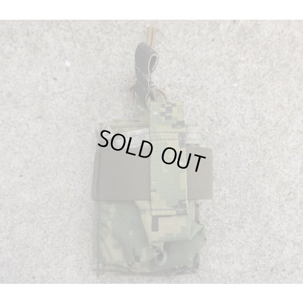 画像1: 米軍イーグルAOR2迷彩オープントップマガジンポーチ新品