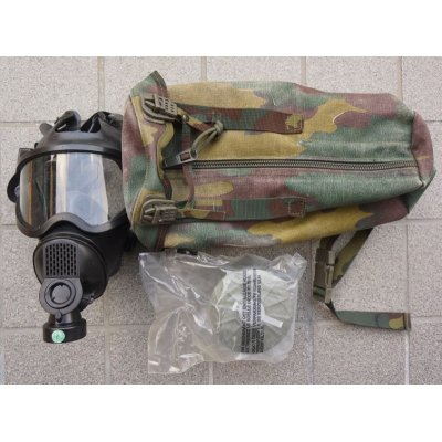 画像1: ベルギー軍BEM 4 GPガスマスクMEDIUMガスマスクバッグ付き