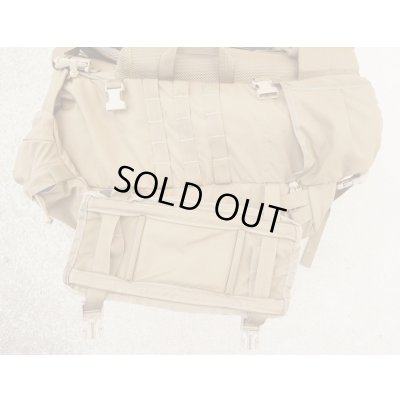 画像4: 米軍放出ミステリーランチ バックパック用ジップポケット コヨーテ