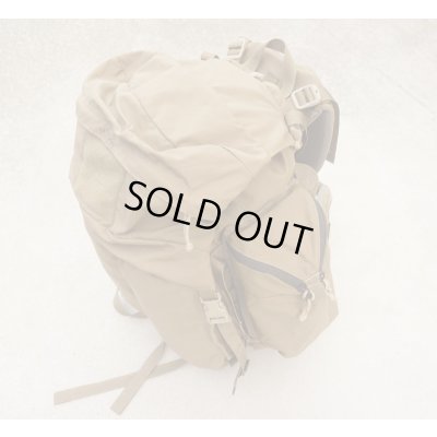 画像7: 米軍放出ミステリーランチ バックパック用ジップポケット コヨーテ