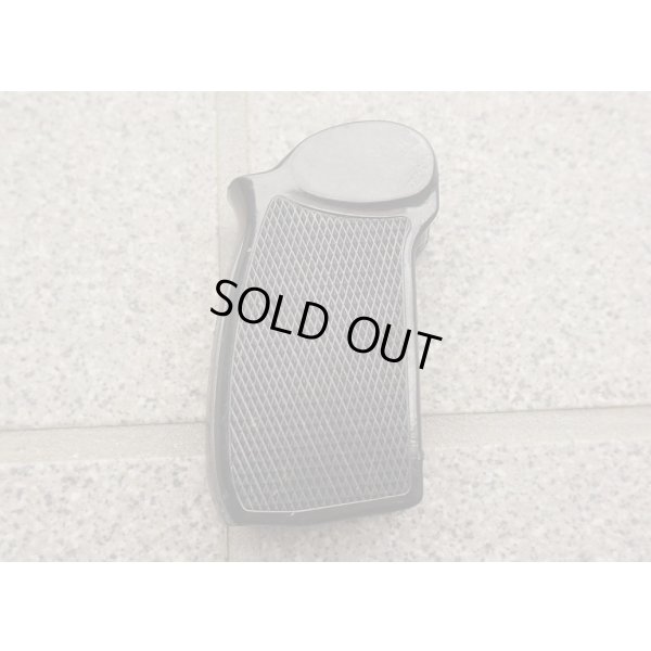 画像1: NVA(東ドイツ軍)PM9(マカロフPM)用グリップ