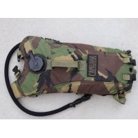 英軍キャメルバックThermoBak 3LハイドレーションパックDPM迷彩ブラダー付き