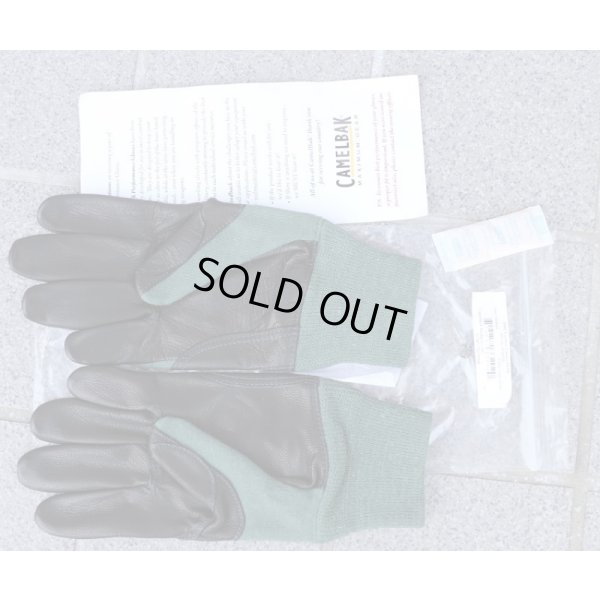 画像2: 米軍放出キャメルバックMXC DFARコンバットグローブ セージグリーン新品