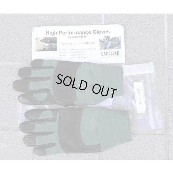 画像1: 米軍放出キャメルバックMXC DFARコンバットグローブ セージグリーン新品