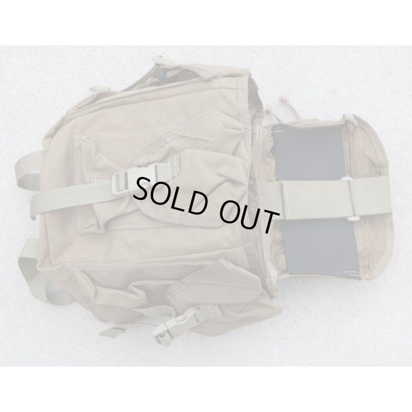 画像3: 米軍放出LBT-9005AフィールドパックCB(コヨーテブラウン)新品