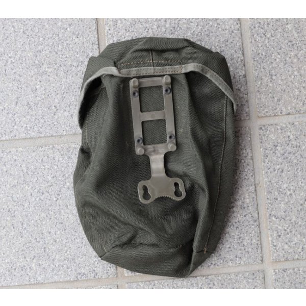 画像2: ドイツ連邦軍(西ドイツ軍)システム88キャンティーンポーチ
