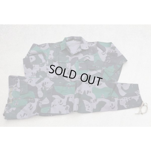 画像1: フィリピン国家警察特殊部隊チョコチップ迷彩上下セット新品