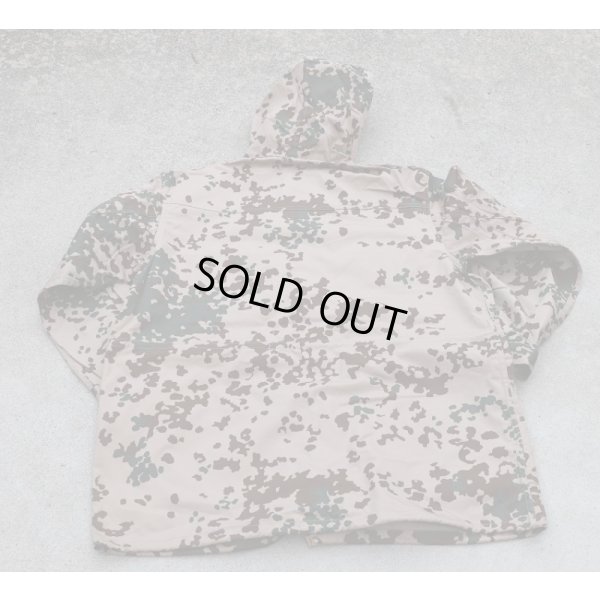 画像2: メーカー不明フィールドパーカー ドイツ連邦軍ヴィステン迷彩(デザートフレクター迷彩)新品