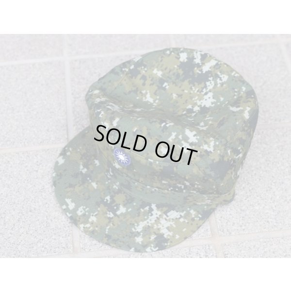 画像1: 中華民国軍(台湾軍)デジタル迷彩キャップ帽章付き新品