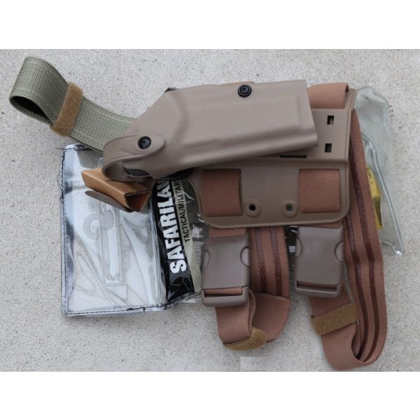 画像1: 米軍 米海兵隊MIAKサファリランド6004レッグホルスターFDEコルトM45A1用 新品