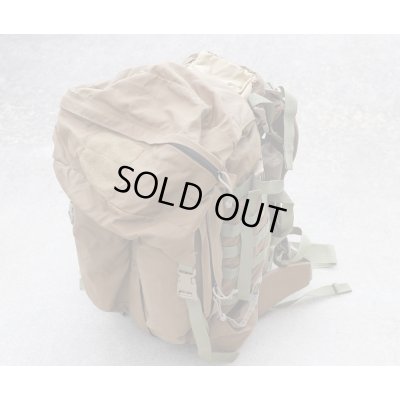 画像1: 米軍ミステリーランチSATLブリッジャーアサルトパック初期型コヨーテMEDIUM