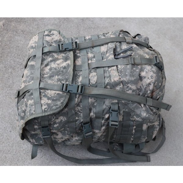 画像3: 米軍MOLLEIIラージリュックサックUCP迷彩(ACU迷彩)