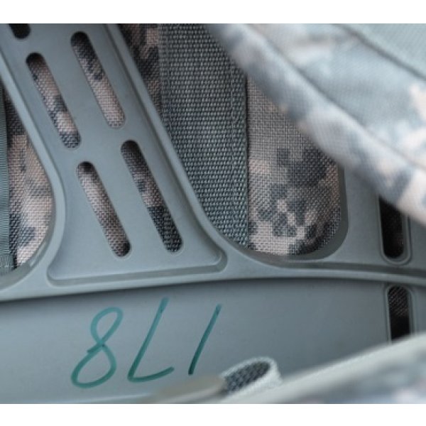 画像12: 米軍MOLLEIIラージリュックサックUCP迷彩(ACU迷彩)