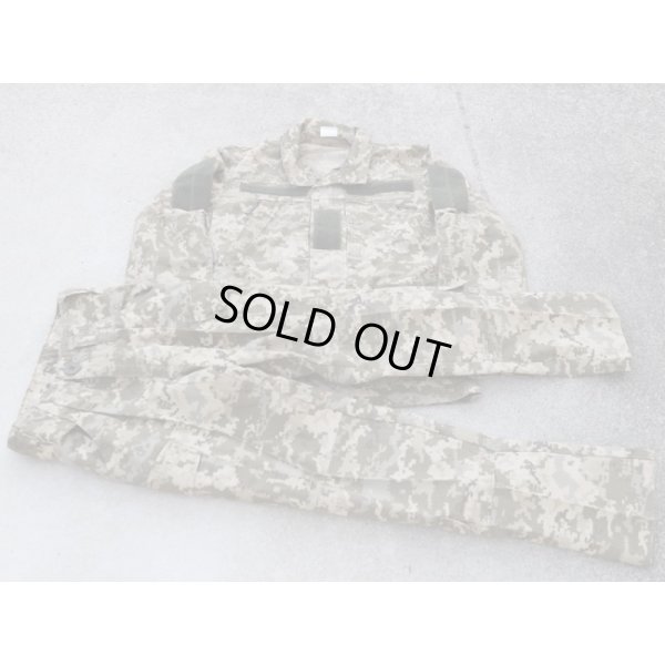 画像1: ウクライナ軍日本人義勇兵放出ウクライナ軍 戦闘服上下セットMM14迷彩42/164