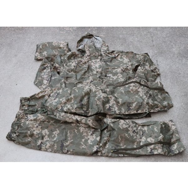 画像1: ウクライナ軍日本人義勇兵放出ウクライナ軍レインスーツ上下セットMM14迷彩MEDIUM-REGULAR