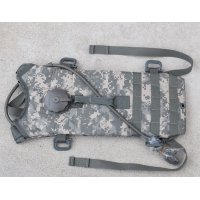 米軍MOLLEIIハイドレーションパック後期型UCP迷彩(ACU迷彩)ブラダー付き新品