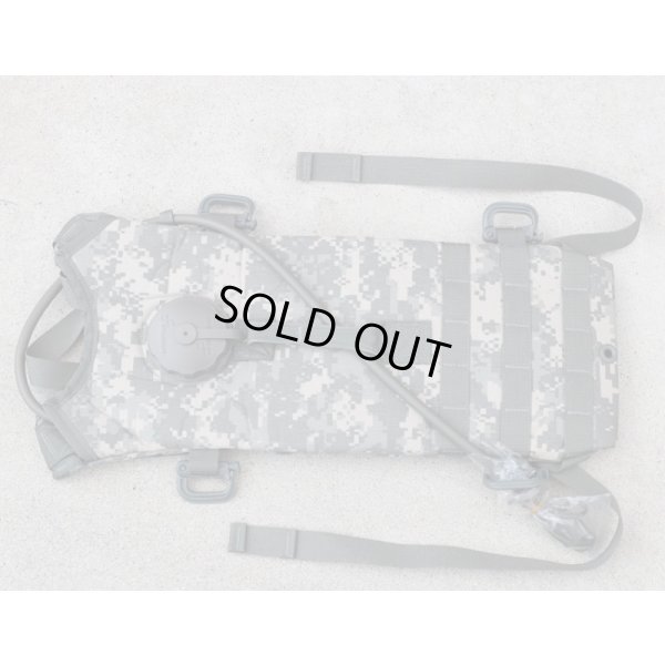 画像1: 米軍MOLLEII HYDRAMAXハイドレーションパック後期型UCP迷彩(ACU迷彩)ブラダー付き新品