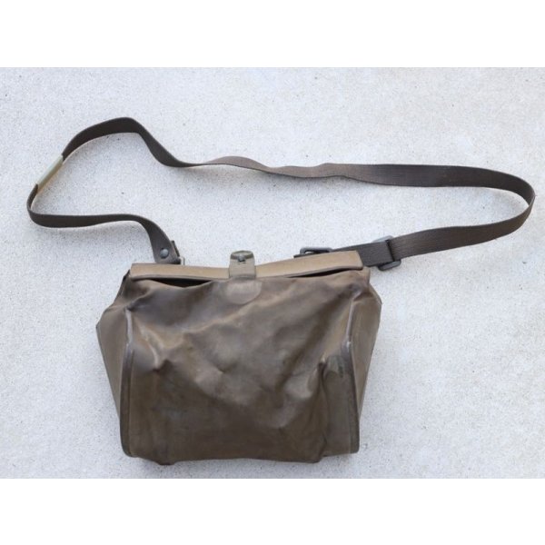 画像1:  ドイツ連邦軍(西ドイツ軍)M65ガスマスクバッグ