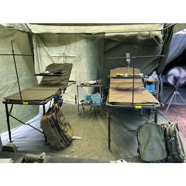 画像17: 米軍放出ブラックホーク スペシャルオペレーションズ メディカルバックパック旧仕様OD