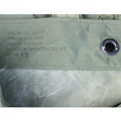 画像3: 米軍ナイロン製ダッフルバッグ衛生兵使用品