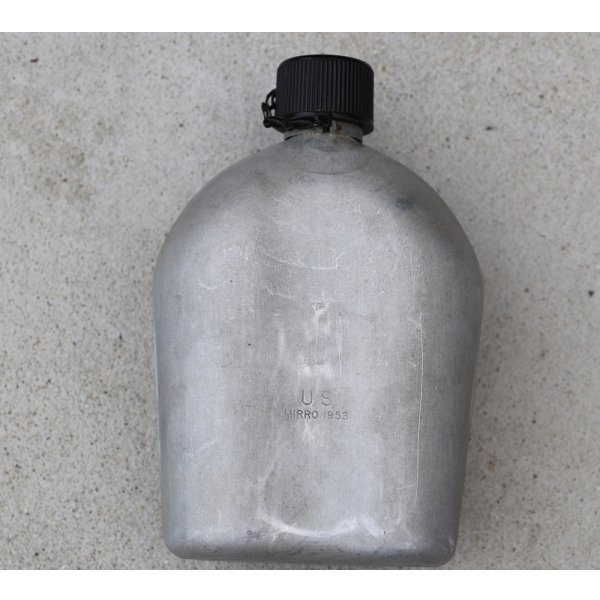 画像2: 第二次世界大戦〜ベトナム戦争 米軍ステンレスキャンティーン前後溶接型