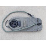 米軍放出キャメルバックSTORMハイドレーションシステムFGブラダー付
