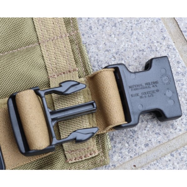 画像3:  米軍イーグルMLCSレッグパネル黒ファスロット カーキ