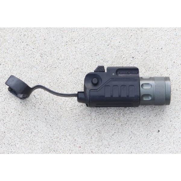 画像2: 米軍放出シュアファイアP116Dフラッシュライト