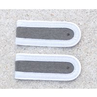 NVA(東ドイツ軍)伍長階級章 白パイピング2枚セット新品