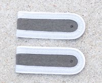 NVA(東ドイツ軍)伍長階級章 白パイピング2枚セット新品