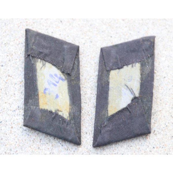 画像2: NVA(東ドイツ軍)陸軍士官用襟章2枚セット新品