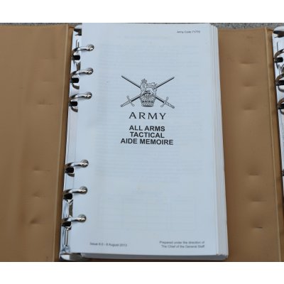 画像4: 英軍陸軍バインダー入りマニュアル