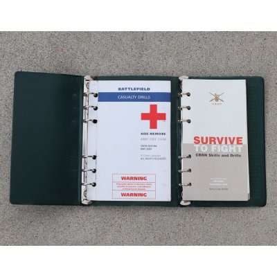 画像1: 英軍陸軍バインダー入りCBRN・負傷者救護マニュアル