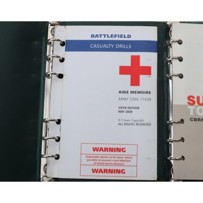 画像4: 英軍陸軍バインダー入りCBRN・負傷者救護マニュアル