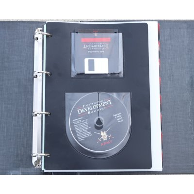 画像3: 英軍陸軍個人発展記録ファイル