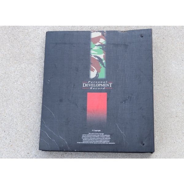 画像1: 英軍陸軍個人発展記録ファイル