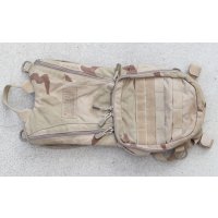 米軍放出キャメルバックAMBUSHハイドレーションパック3Cデザート迷彩