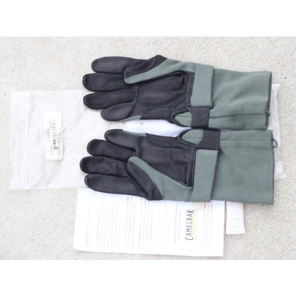 画像2:  米軍放出キャメルバックMAX GRIPコンバットグローブ ロングタイプ セージグリーンSMALL新品