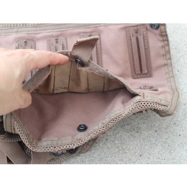 画像4: 米軍 米空軍エアエースサバイバルベスト ポーチ3個セット コヨーテSMALL?